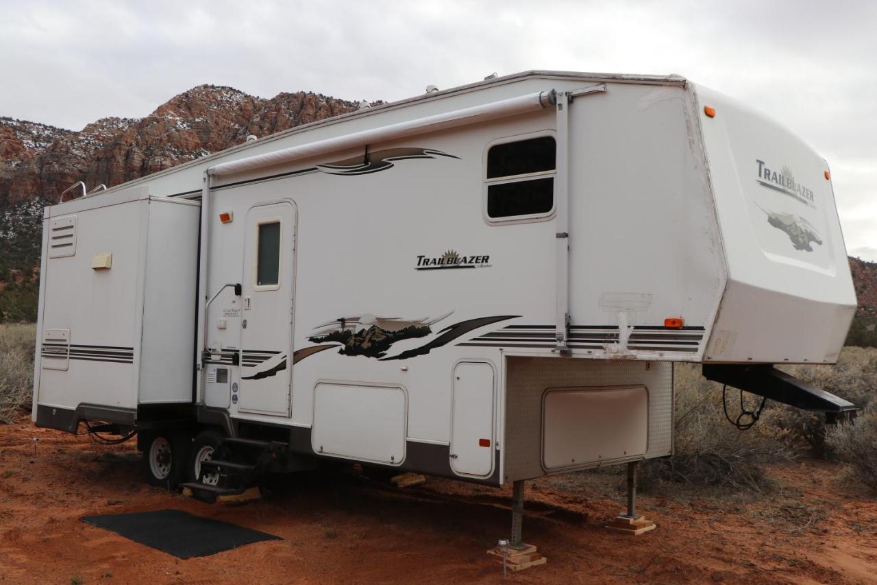 Camp Valhalla at Zion Hotel Colorado City Esterno foto
