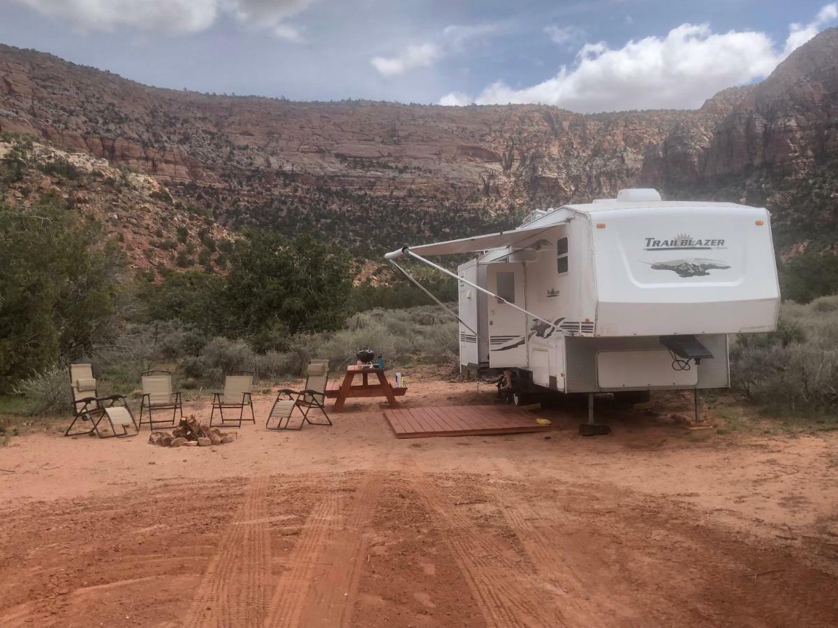 Camp Valhalla at Zion Hotel Colorado City Esterno foto